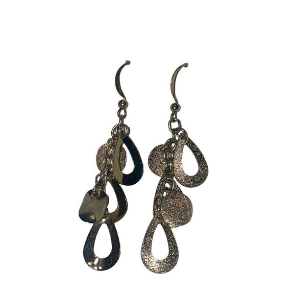 ✨Style & Co Gold Tear Drop Dangling Earrings✨ - Picture 1 of 3